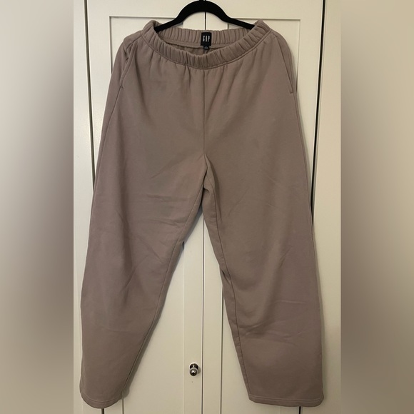 GAP 2 PIECE SET TRACKSUIT - Soft Oversized Sweatshirt and Sweatpants SMALL - Picture 10 of 13